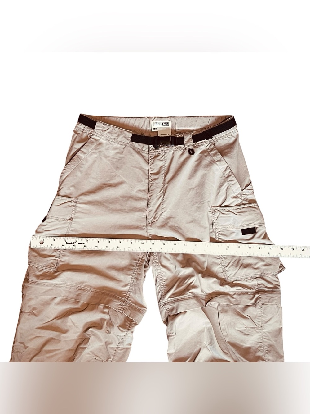 REI Women’s Sz 8 Tan Trailmade Convertible Cargo Pants Nylon Lightweight - Picture 13 of 15